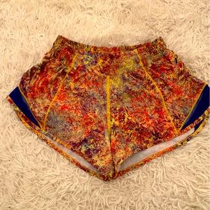 Lululemon Seawheeze Hottie Hot Shorts